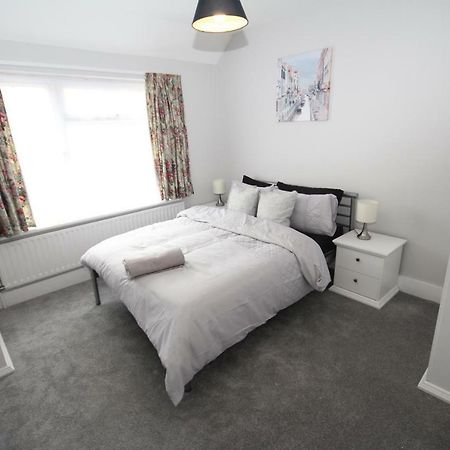 Villa The Uxbridge House Esterno foto