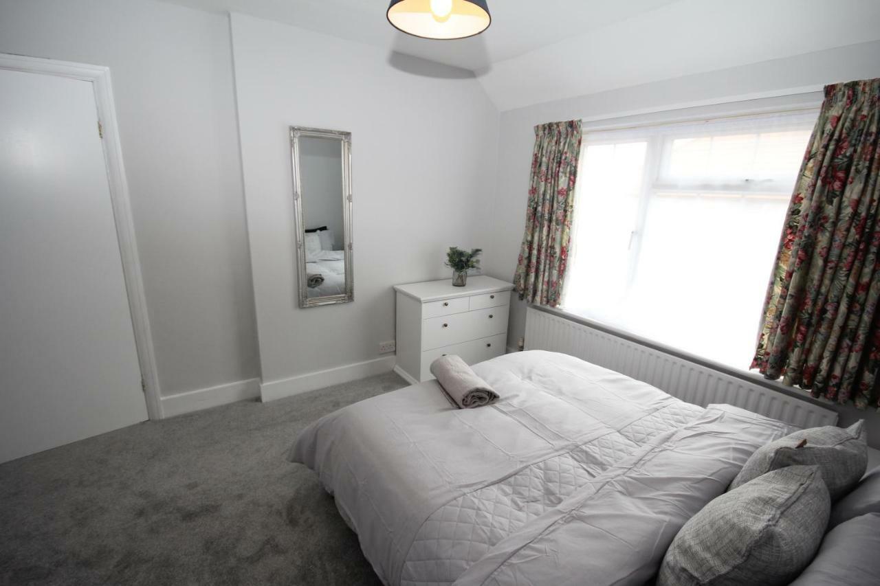 Villa The Uxbridge House Esterno foto