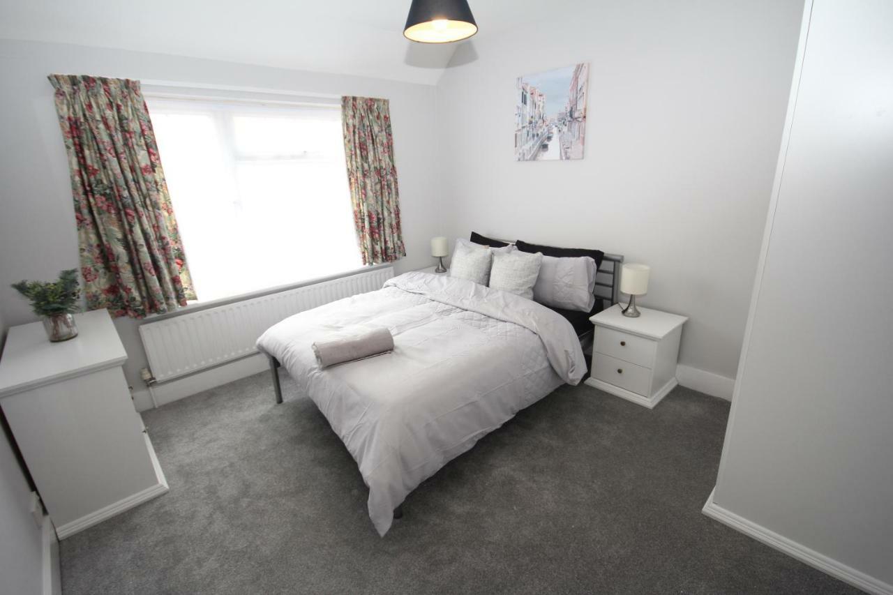 Villa The Uxbridge House Esterno foto